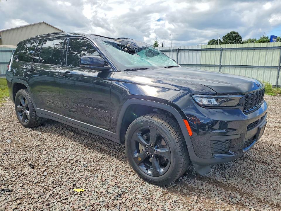 2023 Jeep Cherokee VIN 1C4RJKAG3P8831001 COPART salvage auction — ROOF, Ny - Mv907A-Parts Only, sold $9,500 on 2026-09-30 (photo 4)