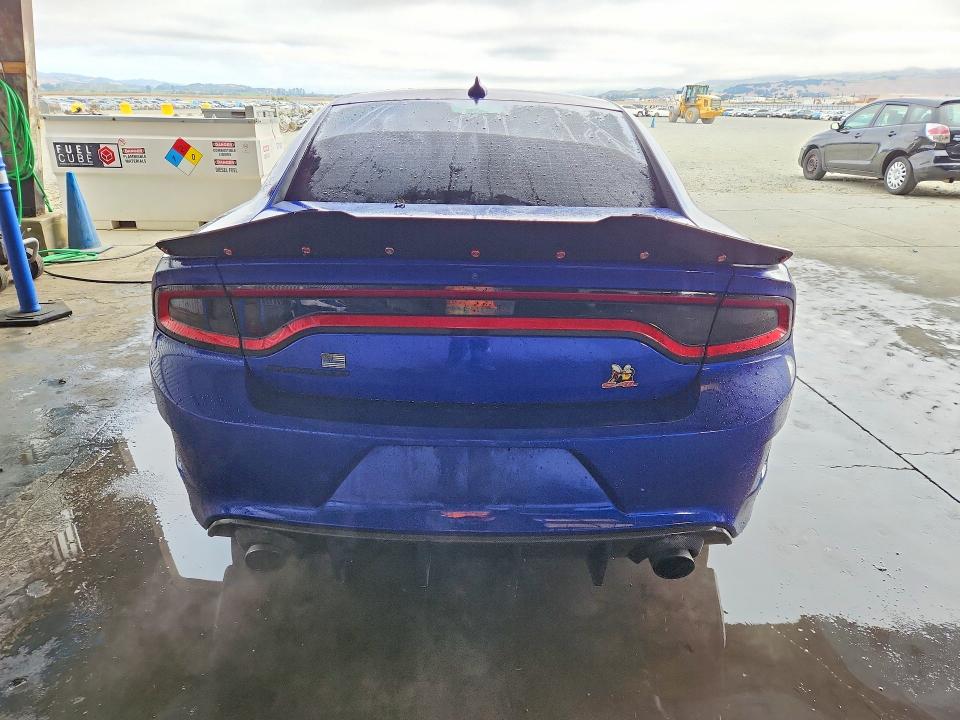 2018 Dodge Charger VIN 2C3CDXGJXJH273506 COPART salvage auction — MINOR DENT/SCRATCHES, CA - CERTIFICATE OF TITLE, sold $22,750 on 2026-09-15 (photo 6)