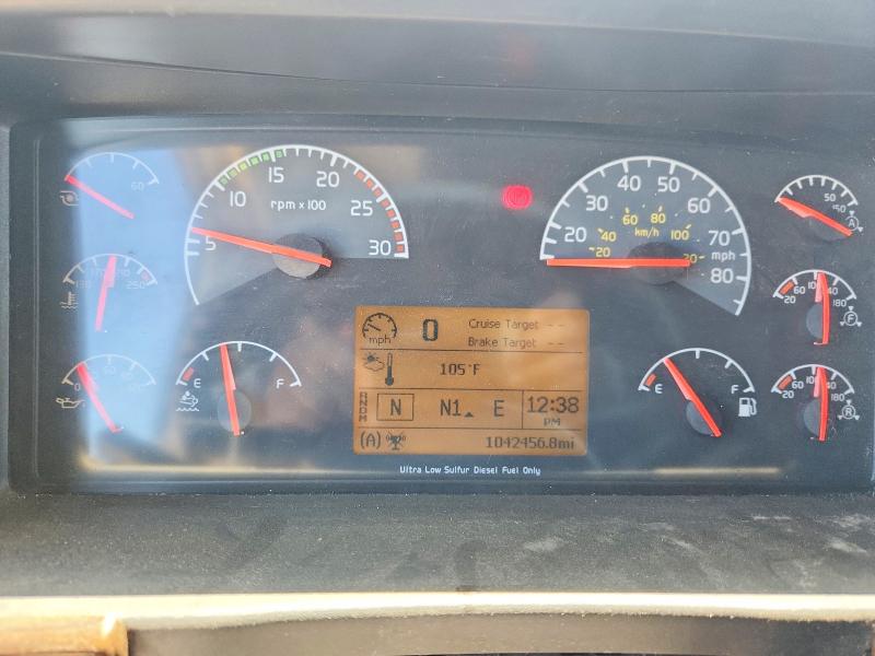 2016 Volvo VIN 4V4NC9EJ5GN948883 COPART salvage auction — NORMAL WEAR, Ca - Dis/Dlr/Exp Only Clean Title, sold $10,000 on 2026-09-18 (photo 9)