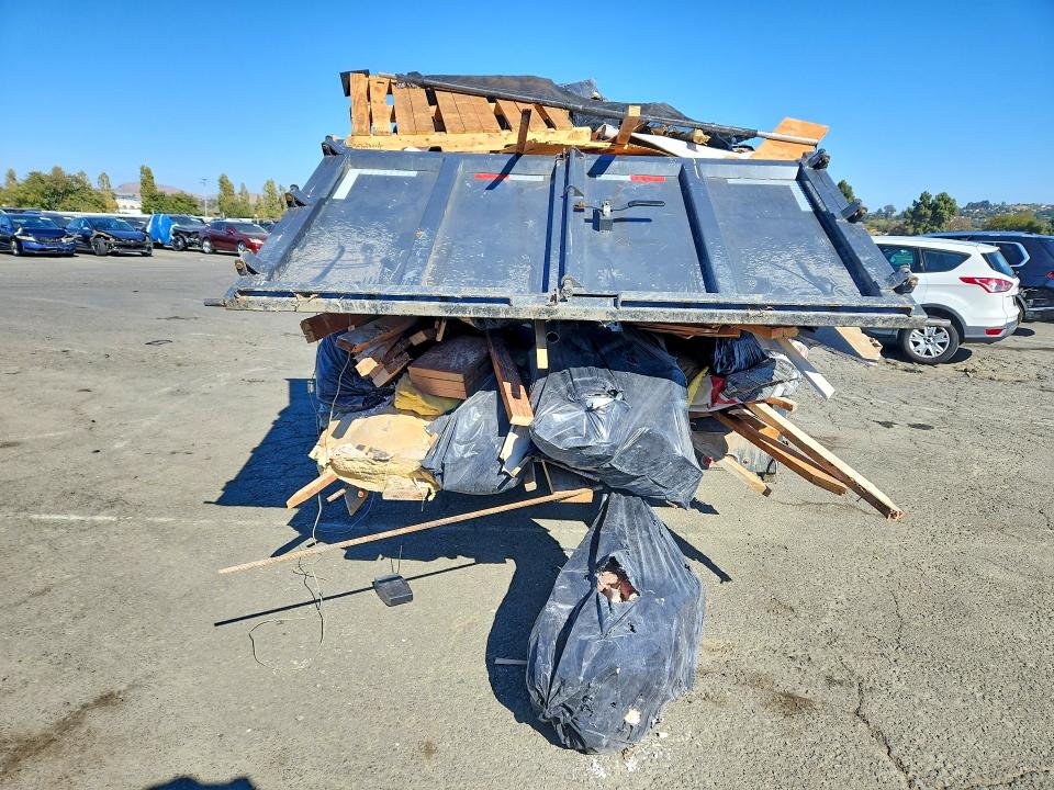 2025 Lamar Unknown VIN 5RVBD1423SP135231 COPART salvage auction — MINOR DENT/SCRATCHES, TN - DIS/DLR/EXP ONLY CLEAN TITLE (P), sold $10,000 on 2026-09-25 (photo 6)