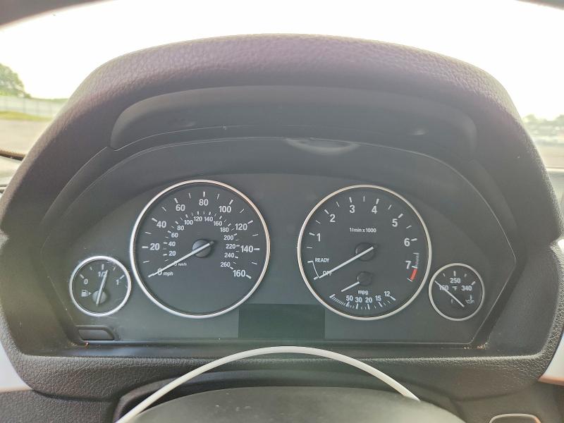 2014 BMW 3er VIN WBA3C3C51EF984001 COPART salvage auction — FRONT END, Wi - Certificate Of Title, sold $350 on 2026-08-18 (photo 9)