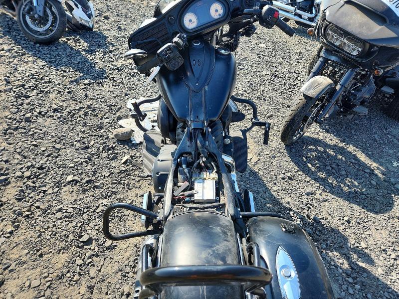 2017 Indian motorcycle co. Chieftain VIN 56KTCDAA0H3342605 COPART salvage auction — FRONT END, WA - BILL OF SALE, sold $1,300 on 2026-09-10 (photo 6)