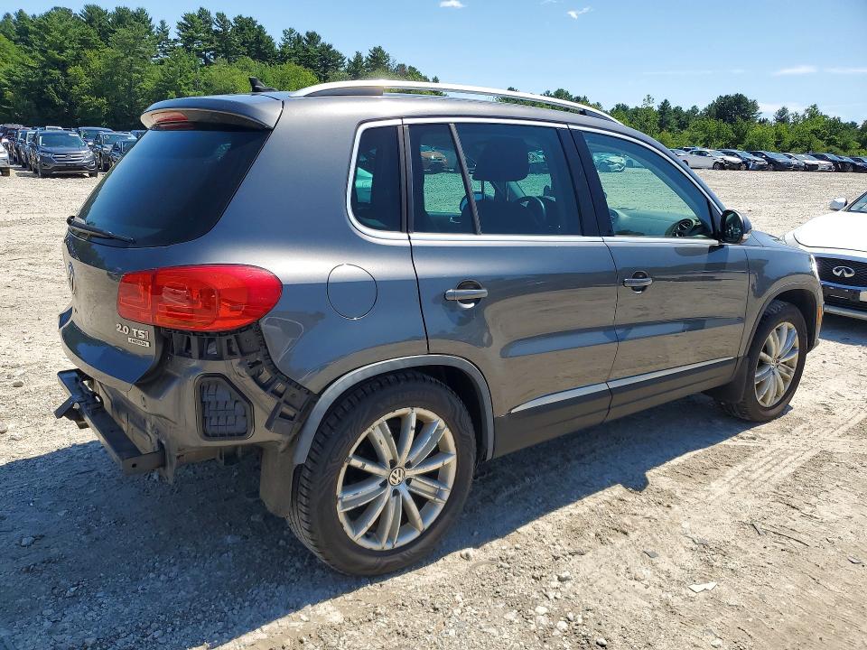 2013 Volkswagen Tiguan VIN WVGBV3AX4DW612515 COPART salvage auction — REAR END, Salvage Title, sold $400 on 2026-08-14 (photo 3)