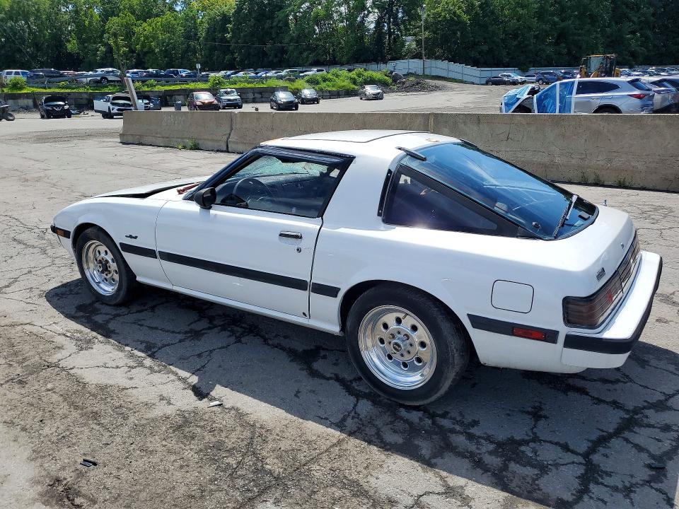 1984 Mazda Rx-7 VIN JM1FB3310E0837784 COPART salvage auction — SIDE, NY - MV-907A SALVAGE CERTIFICATE, sold $3,450 on 2026-08-13 (photo 2)