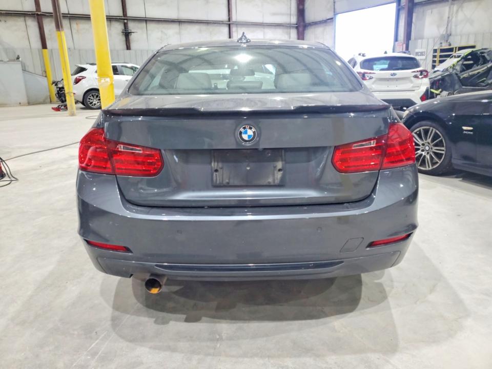2013 BMW 3er VIN WBA3B3C50DF538987 COPART salvage auction — MECHANICAL, Ky - Certificate Of Title, sold $300 on 2026-08-19 (photo 6)