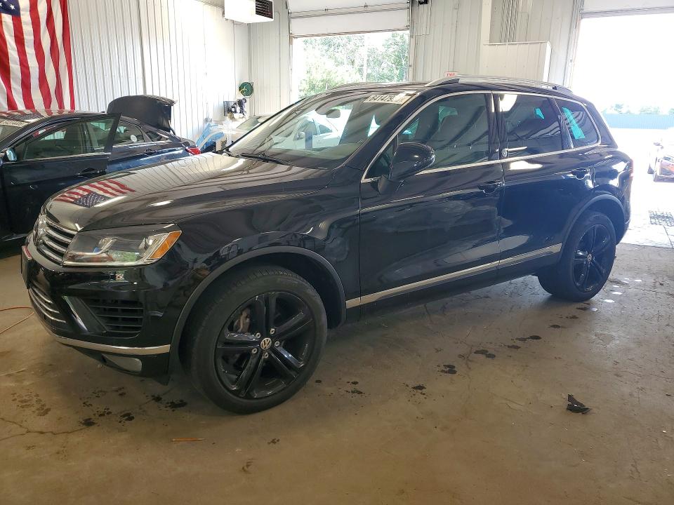 2017 Volkswagen Touareg VIN WVGRF7BPXHD001438 COPART salvage auction — MINOR DENT/SCRATCHES, Mn - Certificate Of Title, sold $1,700 on 2026-08-13 (photo 1)