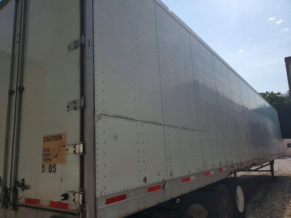 2016 Util Trailer VIN 1UYVS2536GG646810 COPART salvage auction — SIDE, ME - CERT OF TITLE-REBUILT VEHICLE, sold $2,450 on 2026-09-01 (photo 3)