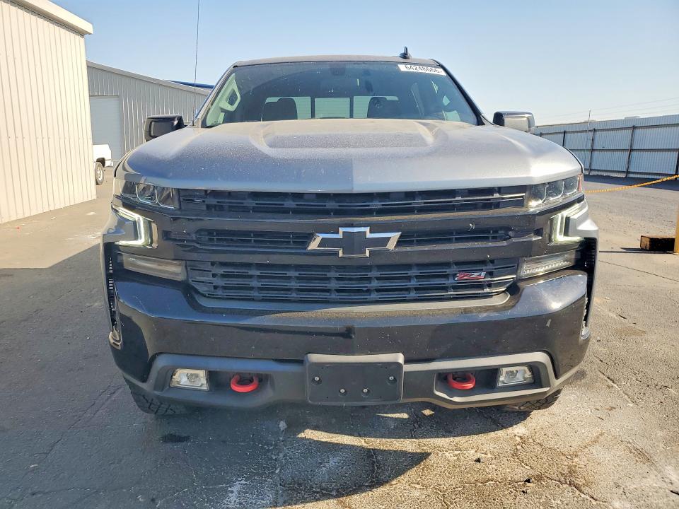2021 Chevrolet Silverado VIN 1GCPYFED6MZ222257 COPART salvage auction — VANDALISM, Salvage Title, sold $23,700 on 2026-08-20 (photo 5)
