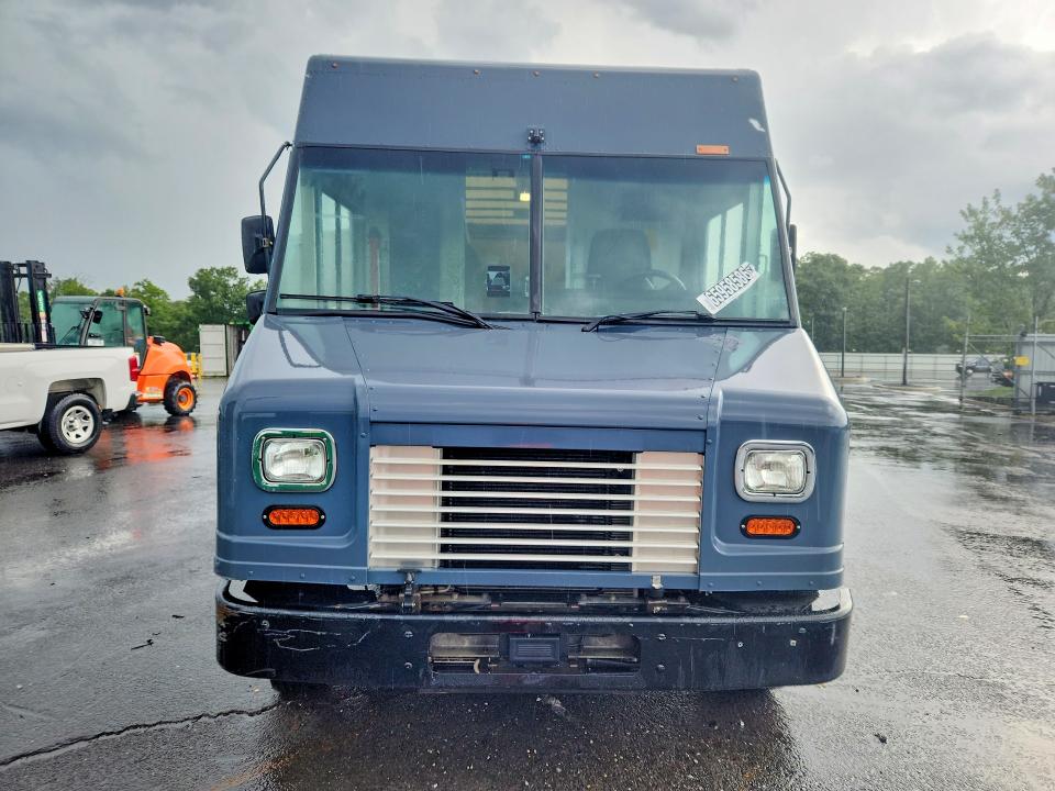 2021 Ford F59 VIN 1F65F5KN9M0A01392 COPART salvage auction — NORMAL WEAR, NJ - CERTIFICATE OF TITLE, sold $28,500 on 2026-09-15 (photo 5)