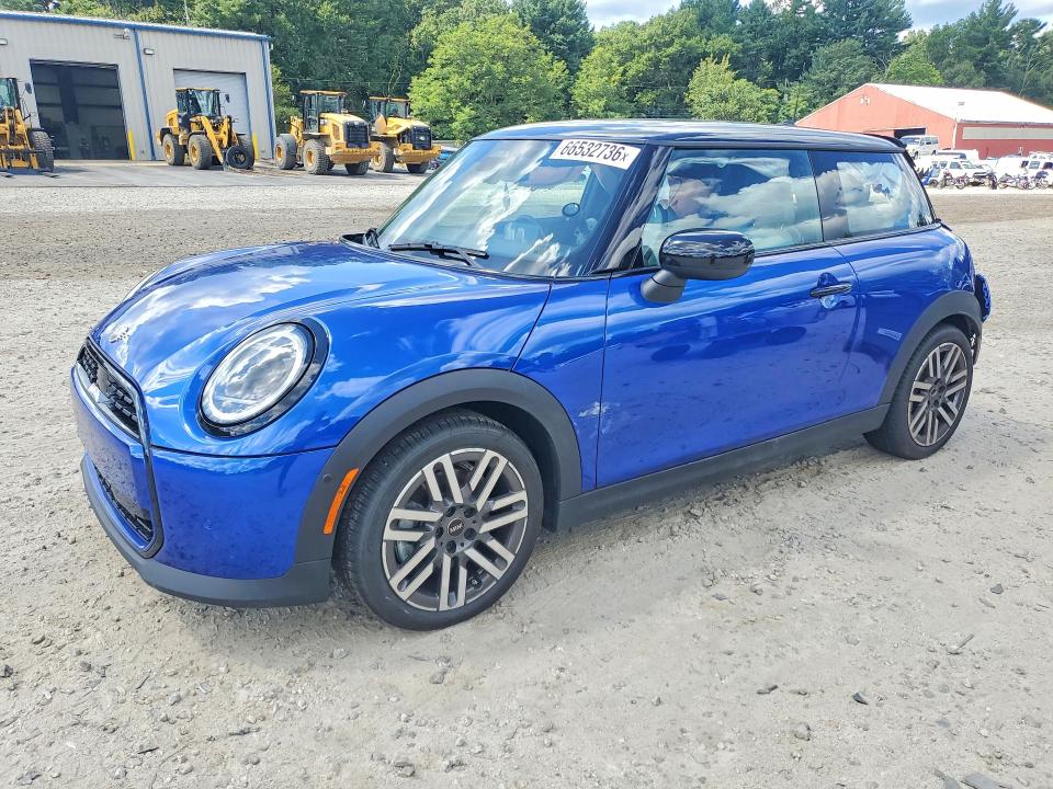 2025 Mini Cooper VIN WMW13GD08S2X52192 — COPART salvage auction photo