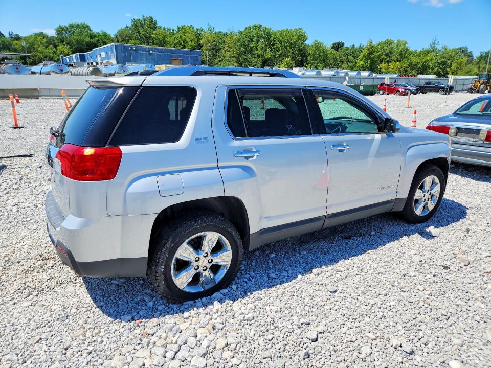 2015 Gmc Terrain VIN 2GKFLYE3XF6295647 COPART salvage auction — MINOR DENT/SCRATCHES, Oh - Certificate Of Title, sold $0 on 2026-09-23 (photo 3)