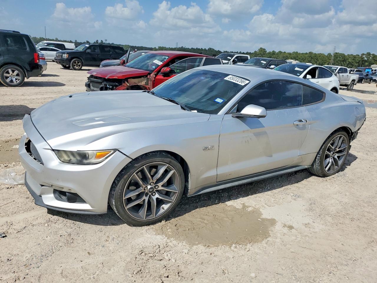 2017 Ford Mustang VIN 1FA6P8CF0H5290880 — COPART salvage auction photo