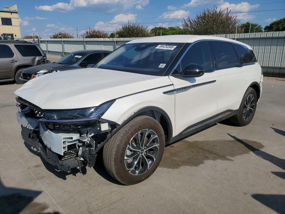 2025 Lincoln Nautilus VIN 5LMPJ8JA9SJ957069 — COPART salvage auction photo