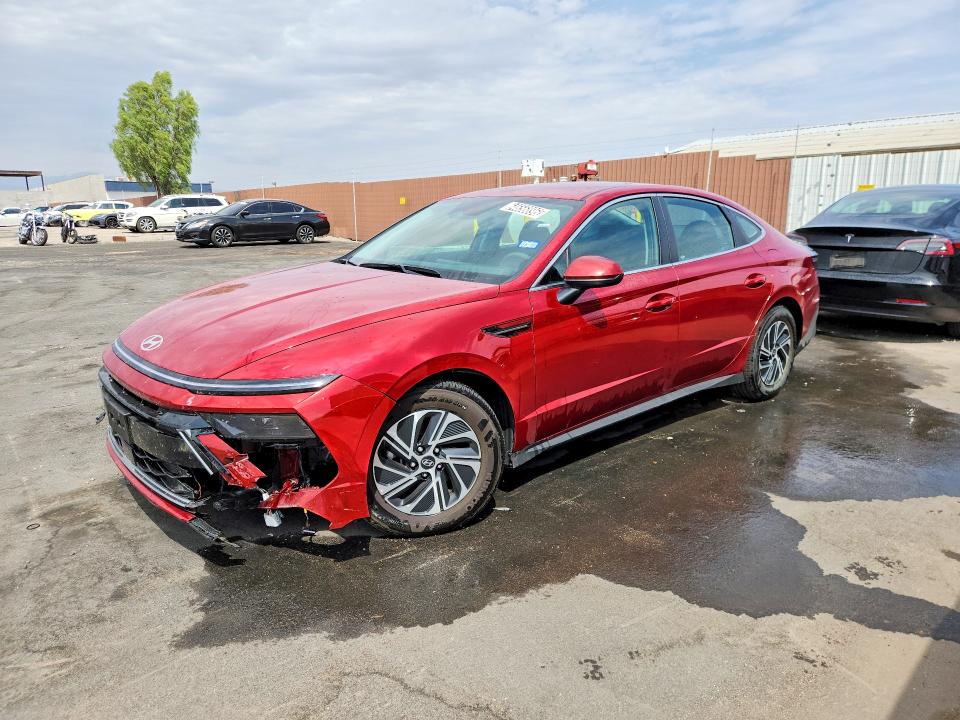 2026 Hyundai Sonata hybrid VIN KMHL24JJ1TA173431 — COPART salvage auction photo
