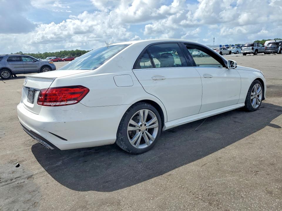 2014 Mercedes-benz E-class VIN WDDHF5KB4EB019195 COPART salvage auction — NORMAL WEAR, FL - CERTIFICATE OF TITLE, sold $2,150 on 2026-08-17 (photo 3)