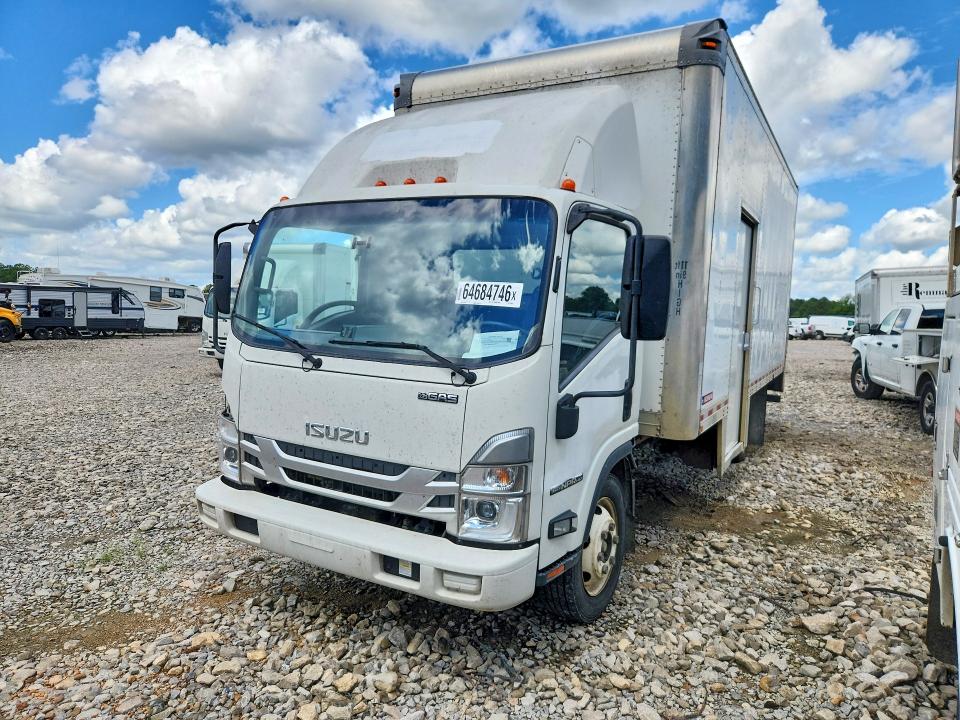 2023 Isuzu VIN 54DC4W1D3PS206882 COPART salvage auction — NORMAL WEAR, Ms - Certificate Of Title, sold $10,400 on 2026-09-04 (photo 1)