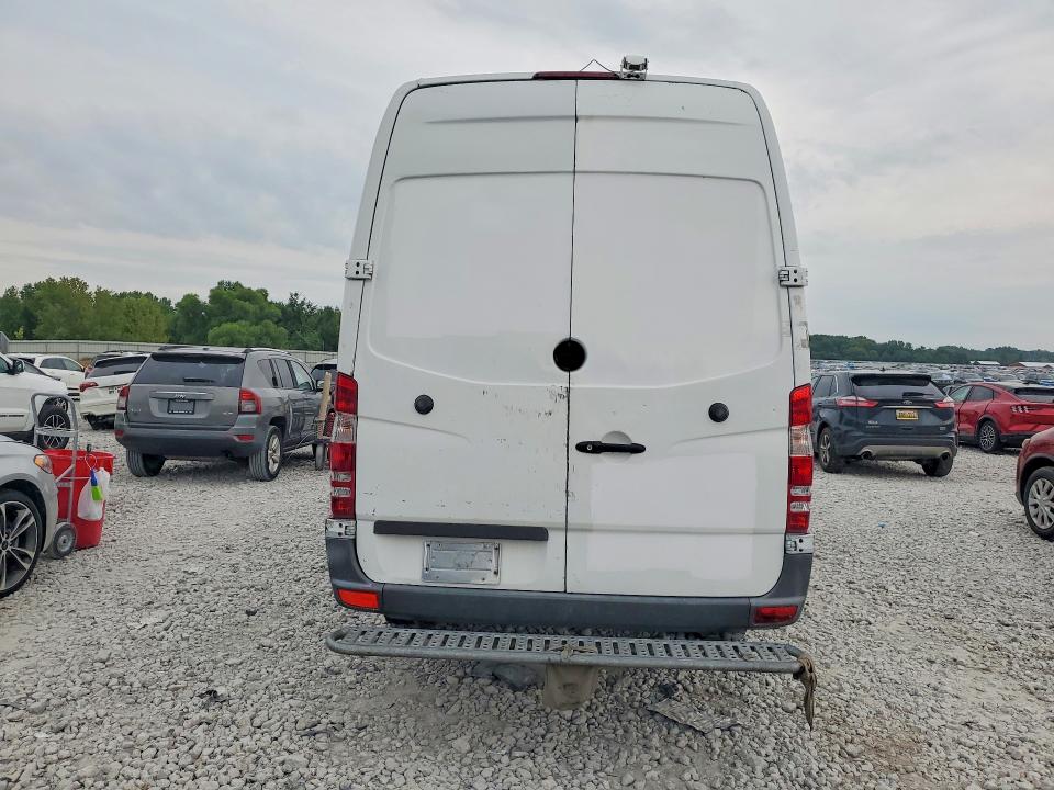 2015 Mercedes-benz Sprinter VIN WD3PE8DB6FP131728 COPART salvage auction — FRONT END, Mi - Certificate Of Title (P), sold $5,500 on 2026-08-17 (photo 6)