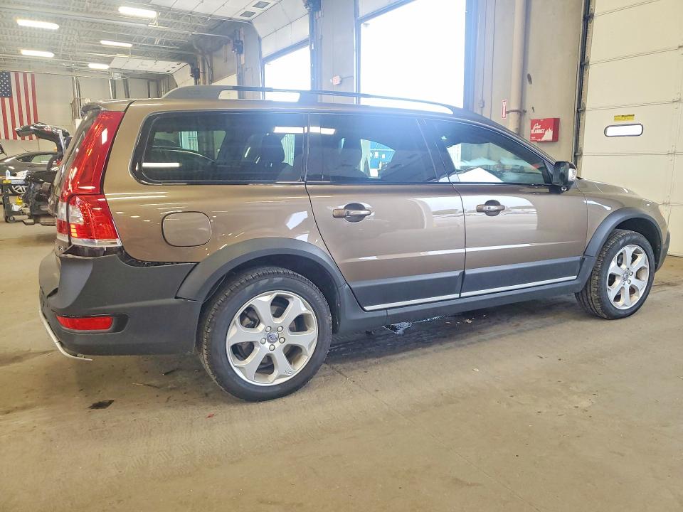 2016 Volvo Xc70 VIN YV4612NX8G1268014 COPART salvage auction — REAR END, Mn - Cert Of Title-Salvage, sold $6,500 on 2026-08-18 (photo 3)
