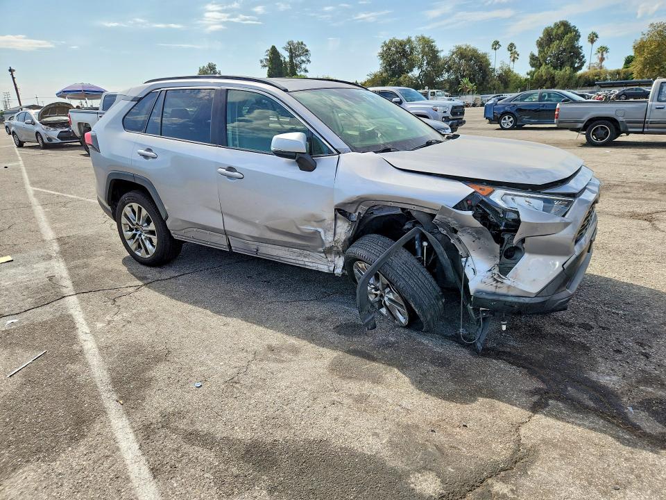 2019 Toyota Rav 4 VIN JTMA1RFV5KD511515 COPART salvage auction — UNDERCARRIAGE, Ca - Salvage Certificate, sold $7,700 on 2026-08-21 (photo 4)