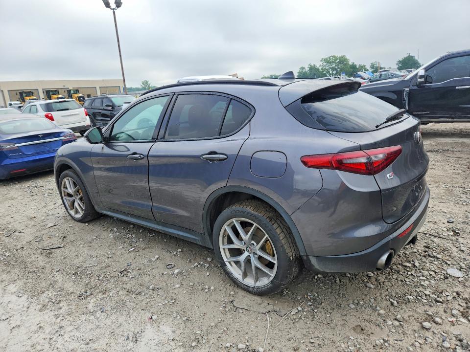 2018 Alfa romeo Stelvio VIN ZASFAKNN3J7B91646 COPART salvage auction — MINOR DENT/SCRATCHES, Wv - Certificate Of Title, sold $6,700 on 2026-09-01 (photo 2)