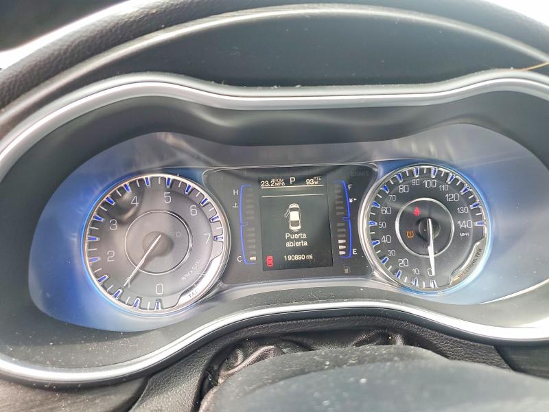 2015 Chrysler 200 VIN 1C3CCCAB2FN712466 COPART salvage auction — MINOR DENT/SCRATCHES, Mo - Certificate Of Title, sold $575 on 2026-08-20 (photo 9)