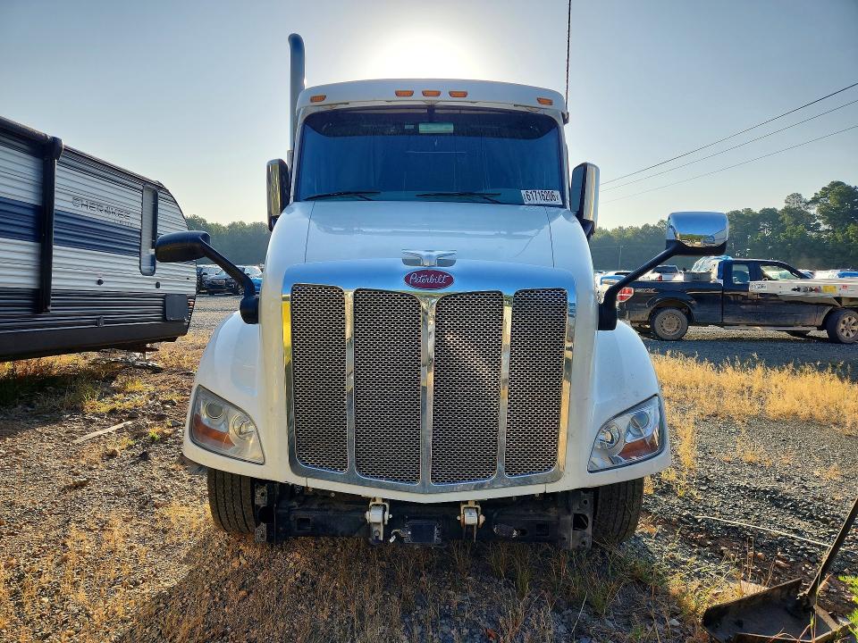 2018 Peterbilt All other VIN 1XPBDP9X0JD474092 COPART salvage auction — FRONT END, CT, sold $8,100 on 2026-09-03 (photo 5)