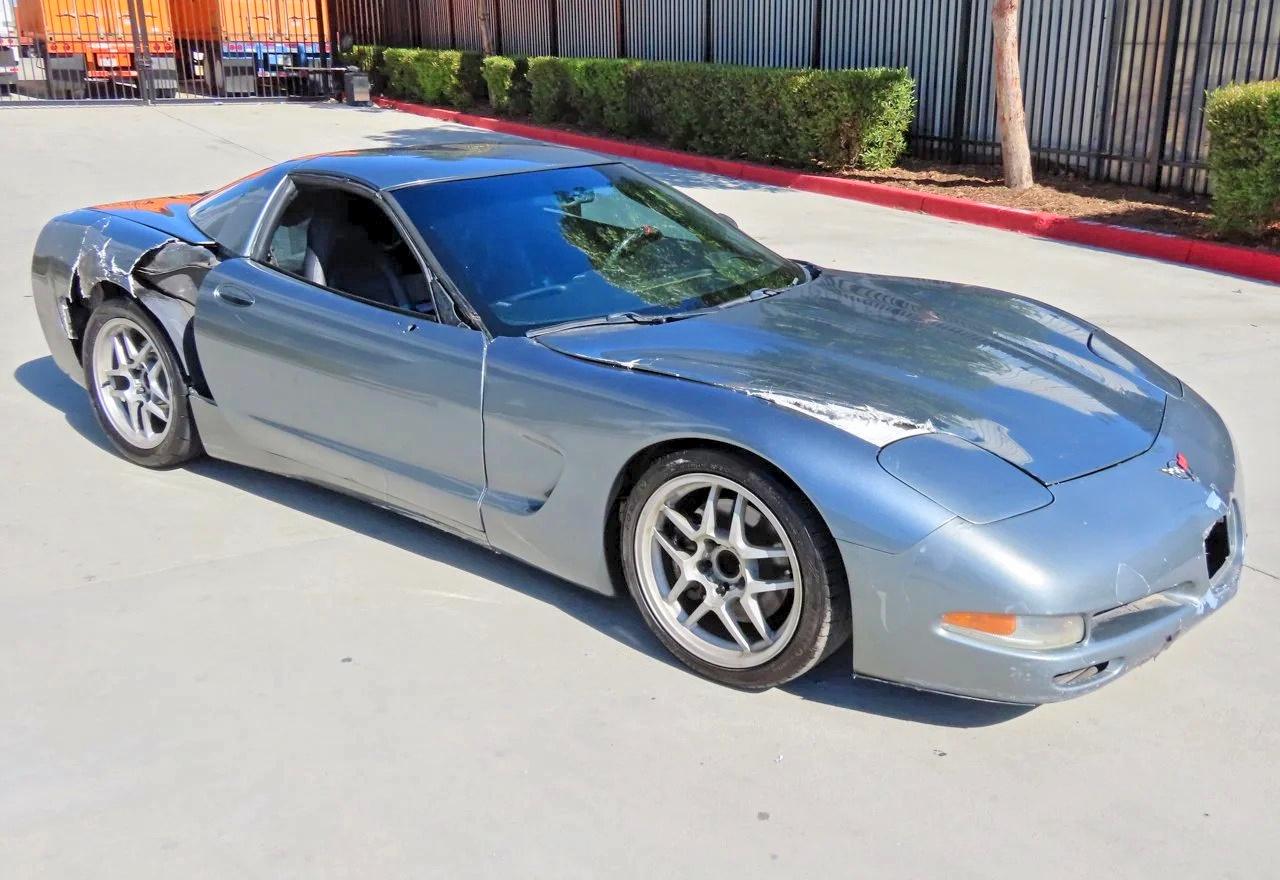 2004 Chevrolet Corvette VIN 1G1YY22G845113763 — COPART salvage auction photo
