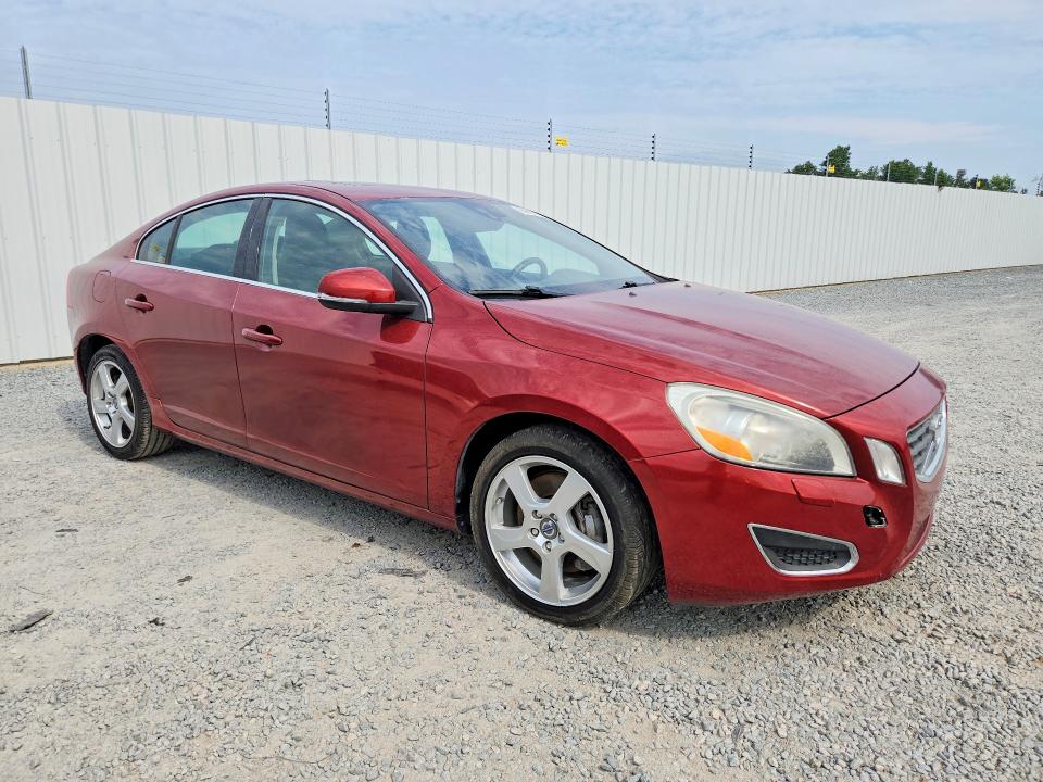 2012 Volvo S60 VIN YV1622FS1C2055388 COPART salvage auction — NORMAL WEAR, Nc - Dealer Only Salvage Title, sold $375 on 2026-09-04 (photo 4)