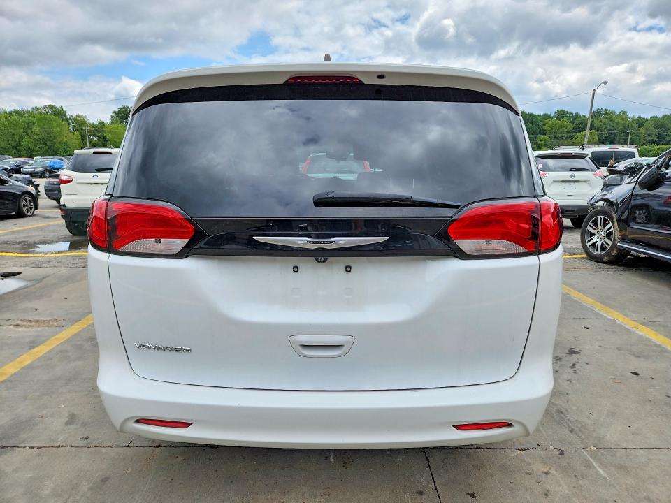 2024 Chrysler Voyager VIN 2C4RC1CG9RR113364 COPART salvage auction — MINOR DENT/SCRATCHES, KY - CERTIFICATE OF TITLE (P), sold $8,000 on 2026-08-31 (photo 6)