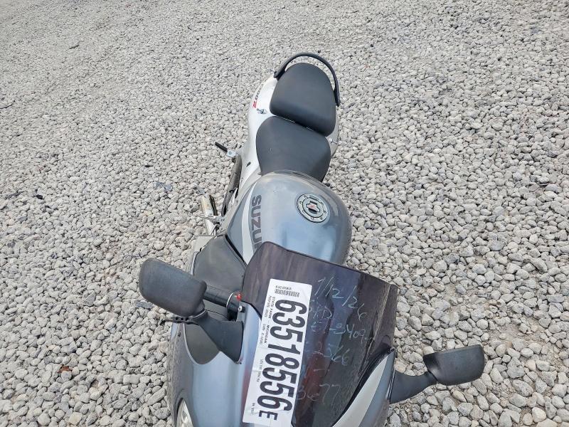2006 Suzuki Gs VIN JS1GW71A762103677 COPART salvage auction — FRONT END, Mi - Certificate Of Title, sold $1,850 on 2026-09-29 (photo 5)