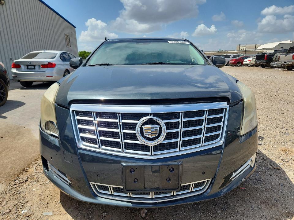 2013 Cadillac Xts VIN 2G61P5S3XD9102618 COPART salvage auction — MINOR DENT/SCRATCHES, TX - CERTIFICATE OF TITLE (P), sold $150 on 2026-09-02 (photo 5)