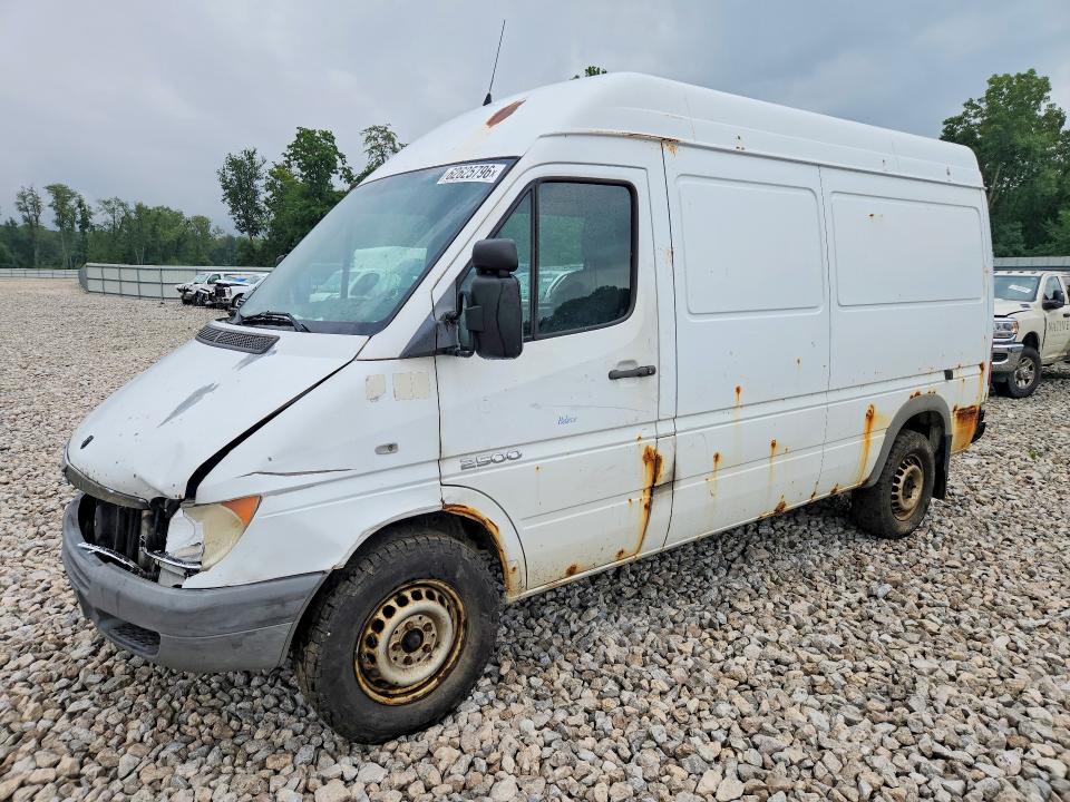 2006 Dodge Sprinter VIN WD0PD644565936301 COPART salvage auction — FRONT END, OH - CERT OF TITLE-SALVAGE, sold $150 on 2026-08-26 (photo 1)
