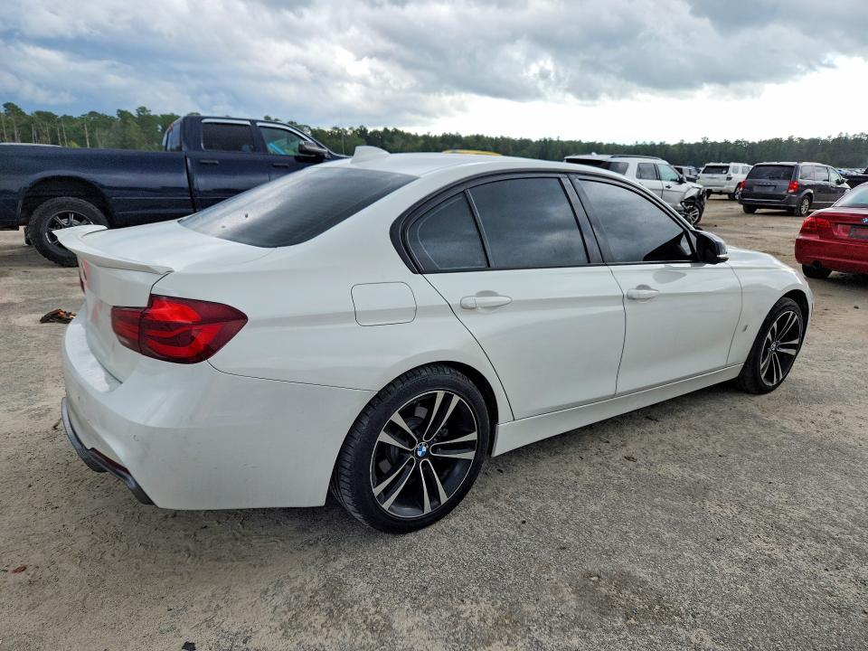 2018 BMW 3er VIN WBA8E1C59JA755934 COPART salvage auction — MINOR DENT/SCRATCHES, Sc - Cert Of Title-Salvage Rebuilt, sold $6,500 on 2026-08-20 (photo 3)