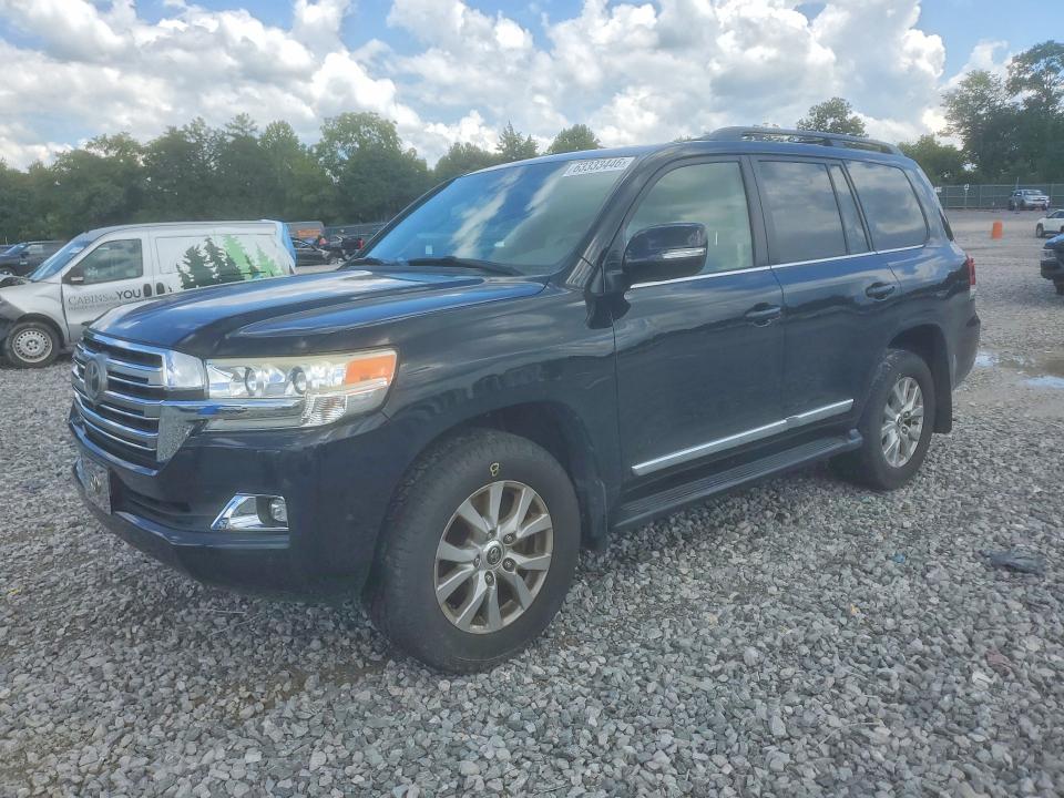 2016 Toyota Land cruiser VIN JTMCY7AJ6G4040625 — COPART salvage auction photo