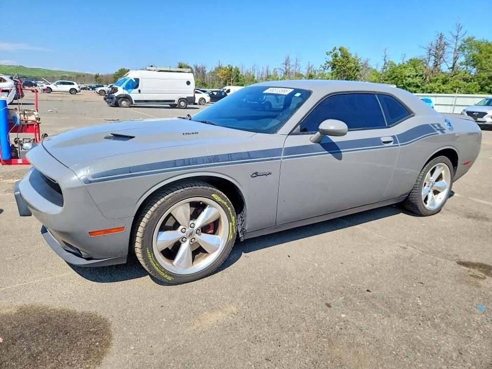 2018 Dodge Challenger VIN 2C3CDZBT8JH282354 — COPART salvage auction photo