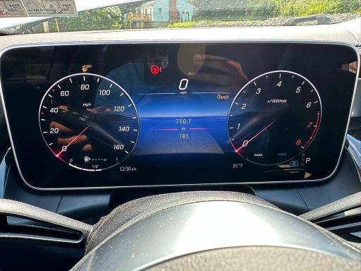 2024 Mercedes-benz Glc VIN W1NKM4HB9RF218676 COPART salvage auction — MINOR DENT/SCRATCHES, Pa - Cert Of Title, sold $27,500 on 2026-09-14 (photo 5)