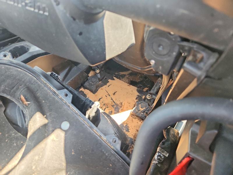 2022 Can-am/ brp VIN 3JBVKAV44NE000683 COPART salvage auction — ROLLOVER, Tx - Certificate Of Title, sold $30 on 2026-09-03 (photo 6)