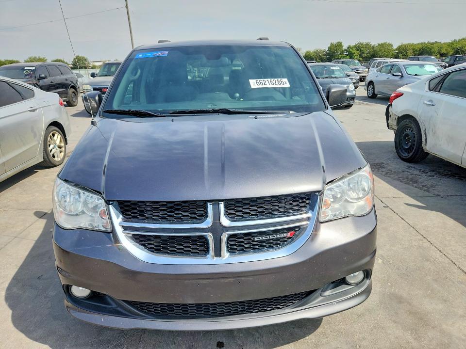 2019 Dodge Caravan VIN 2C4RDGCG2KR755575 COPART salvage auction — MINOR DENT/SCRATCHES, Tx - Certificate Of Title (P), sold $2,900 on 2026-09-24 (photo 5)