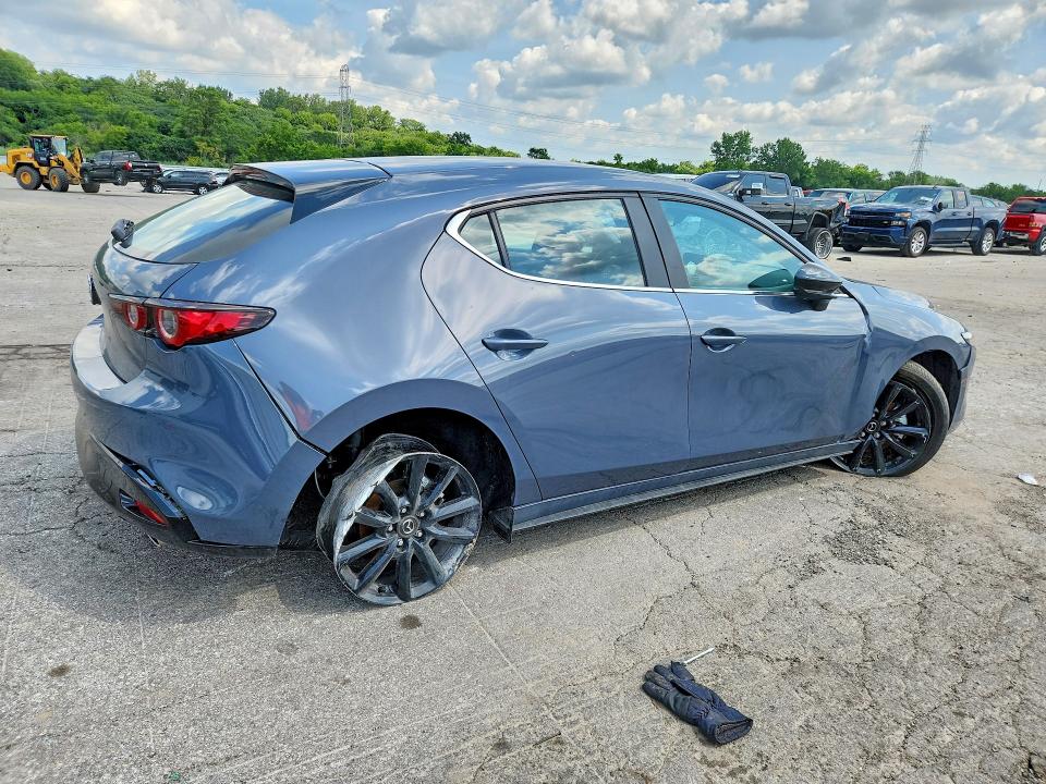 2026 Mazda 3 VIN JM1BPBLL8T1868848 COPART salvage auction — REAR END, Fl - Cert Of Title Slvg Rebuildable (P), sold $10,300 on 2026-08-14 (photo 3)