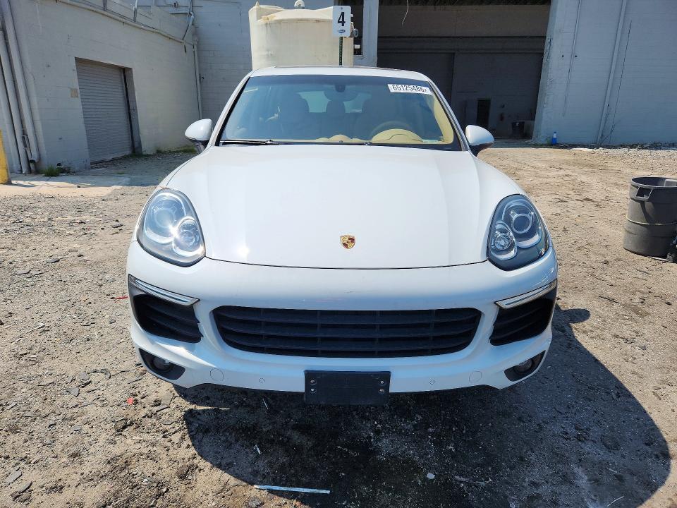 2016 Porsche Cayenne VIN WP1AA2A20GKA13924 COPART salvage auction — SIDE, VA - CERT OF TITLE - SALVAGE, sold $5,200 on 2026-08-26 (photo 5)