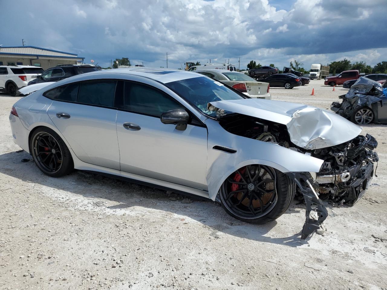 2020 Mercedes-Benz AMG-Class VIN WDD7X8JB0LA015675 COPART salvage auction — FRONT END, FL - CERT OF TITLE SLVG REBUILDABLE, sold $18,900 on 2024-09-17 (photo 4)