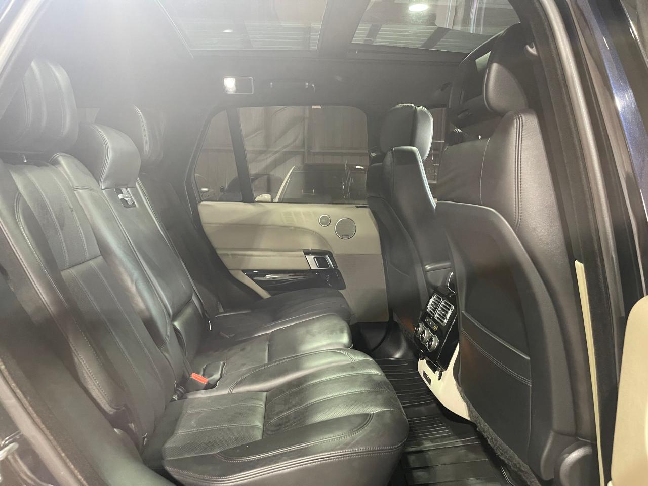 2014 Land rover RANGE ROVER VIN SALGS2TF6EA155229 COPART salvage auction — NORMAL WEAR, TX - SALVAGE VEHICLE TITLE (P), sold $25,250 on 2024-10-09 (photo 6)