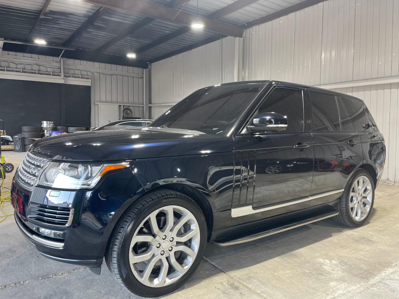 2014 Land rover RANGE ROVER VIN SALGS2TF6EA155229 COPART salvage auction — NORMAL WEAR, TX - SALVAGE VEHICLE TITLE (P), sold $25,250 on 2024-10-09 (photo 2)