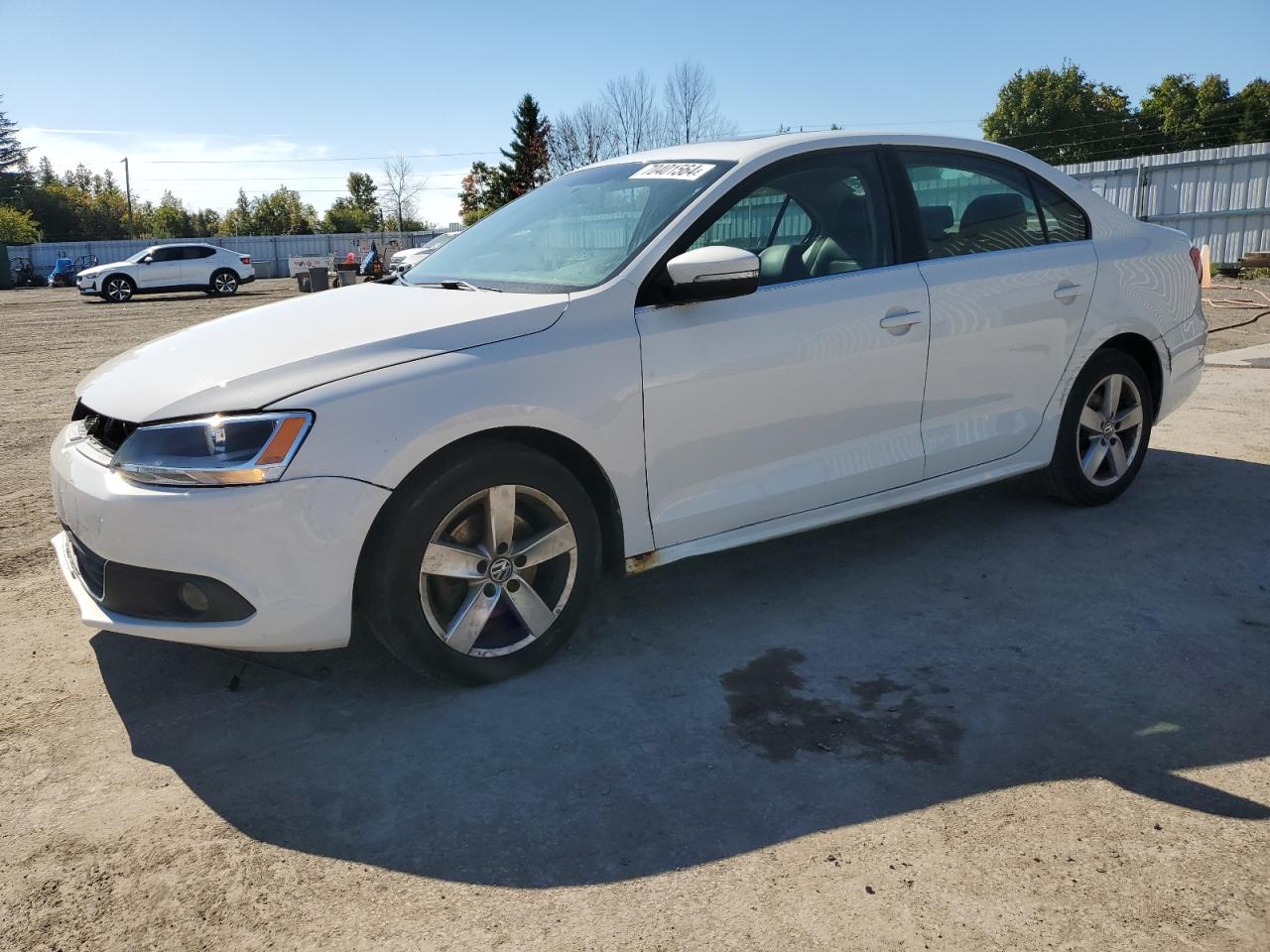 2011 Volkswagen Jetta VIN 3VWLX7AJ9BM074992 COPART salvage auction — Front End, ON - PERMIT SALVAGE, sold $375 on 2024-10-31 (photo 1)