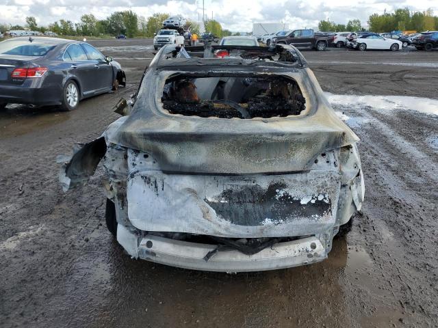 2022 Tesla Model y VIN 7SAYGDEF4NF563776 COPART salvage auction — BURN, Qc - Irrecuperable, sold $125 on 2026-07-28 (photo 6)