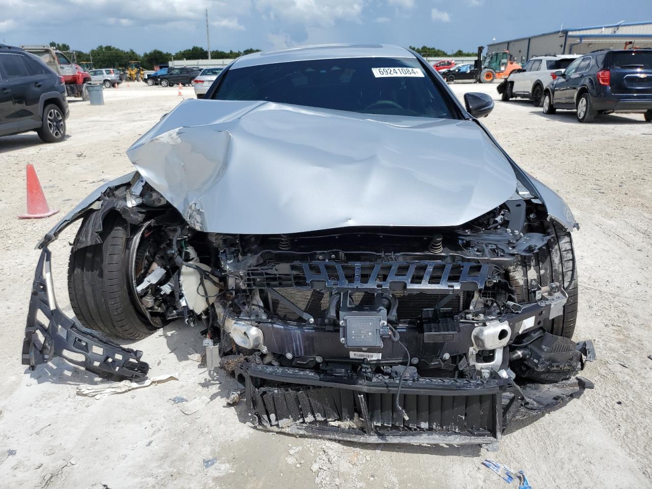 2020 Mercedes-Benz AMG-Class VIN WDD7X8JB0LA015675 COPART salvage auction — FRONT END, FL - CERT OF TITLE SLVG REBUILDABLE, sold $18,900 on 2024-09-17 (photo 5)