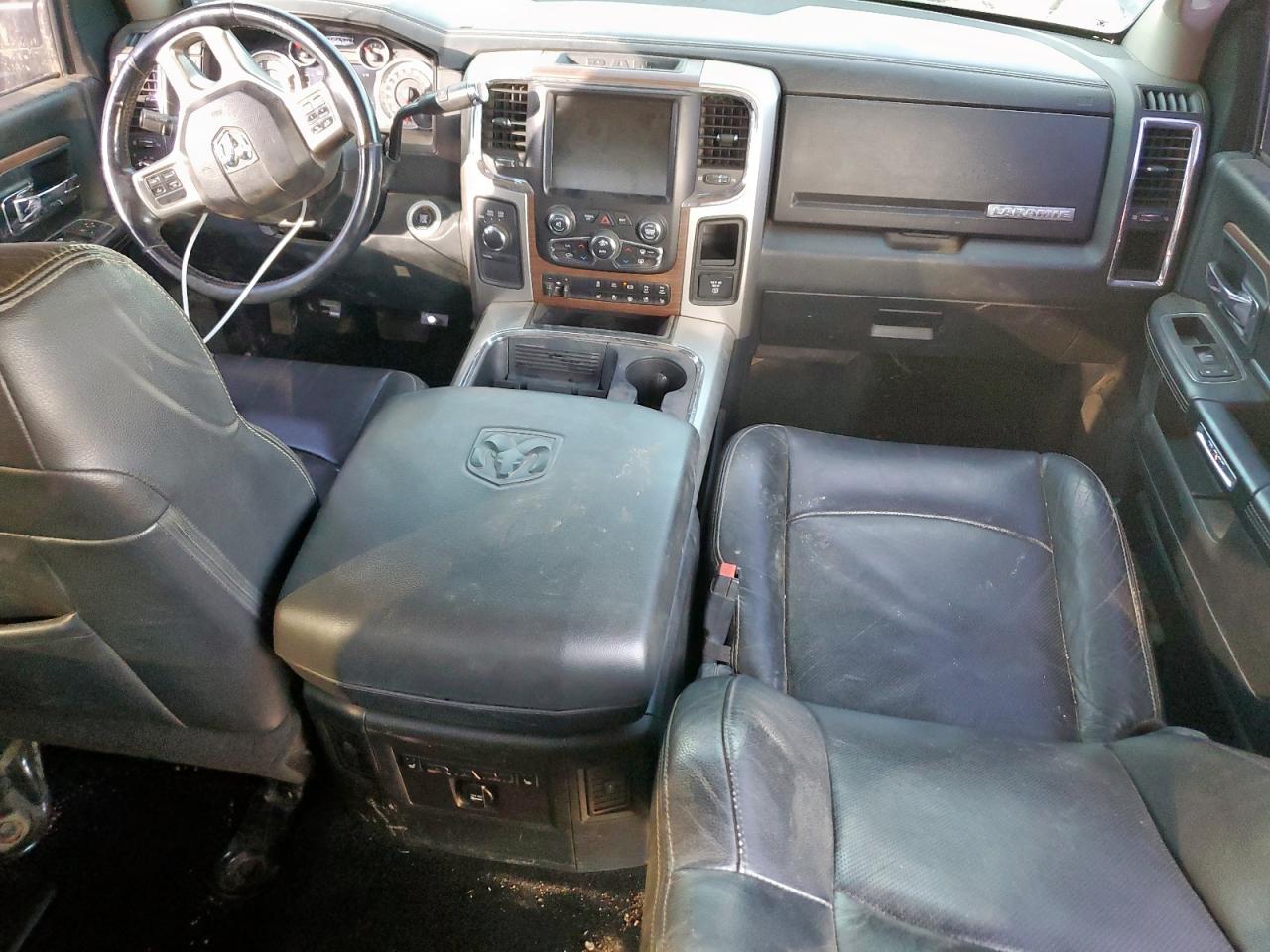 2016 Ram 3500 VIN 3C63RRJL1GG105790 COPART salvage auction — Side, TX - CERTIFICATE OF TITLE, sold $13,700 on 2025-10-14 (photo 8)