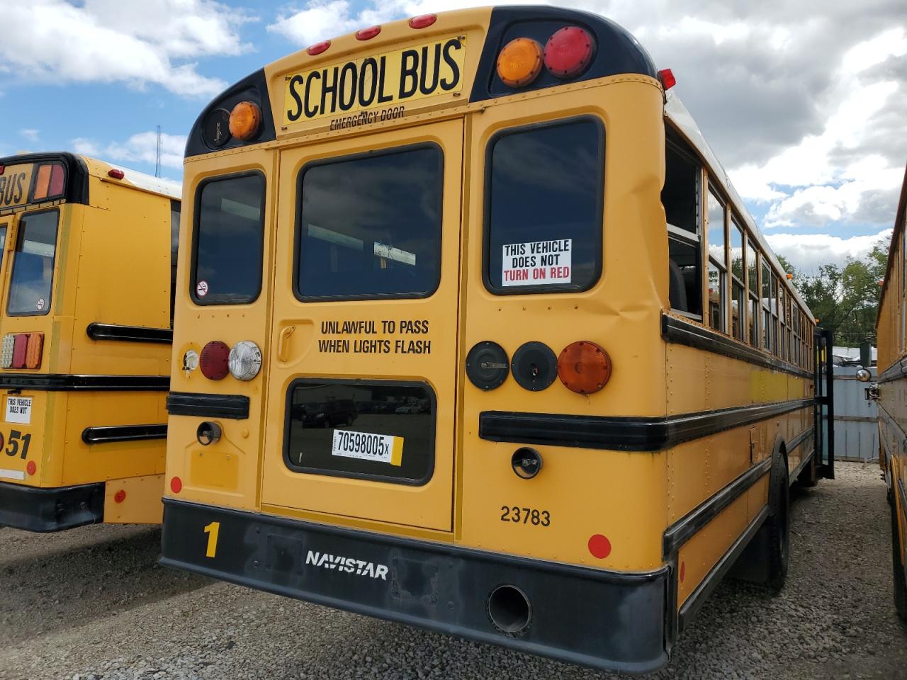 2013 Ic Corporation Ce Series School VIN 4DRBUSKNXDB300958 COPART salvage auction — Rear End, IA - CERTIFICATE OF TITLE, sold $1,200 on 2026-07-06 (photo 4)