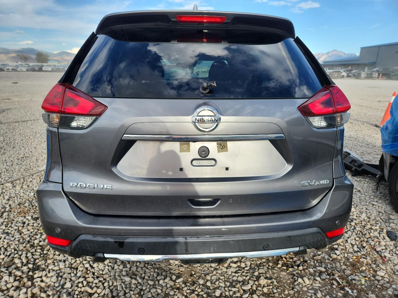 2020 Nissan Rogue VIN KNMAT2MV3LP522159 COPART salvage auction — Front End, UT - SALVAGE CERTIFICATE, sold $675 on 2026-06-26 (photo 6)