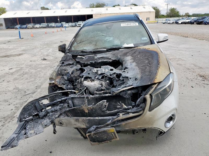 2019 Mercedes-benz Gla-klasse VIN WDCTG4EBXKJ548685 COPART salvage auction — ENGINE BURN, Tx - Nonrepairable Title, sold $725 on 2026-07-07 (photo 5)
